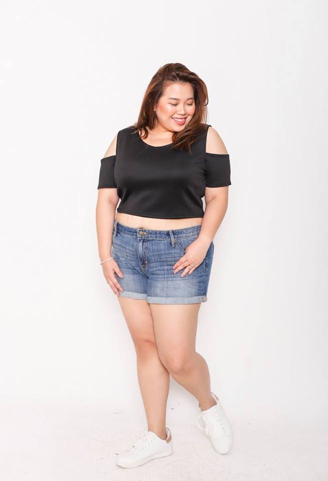 Cold Shoulder Crop Top - Black