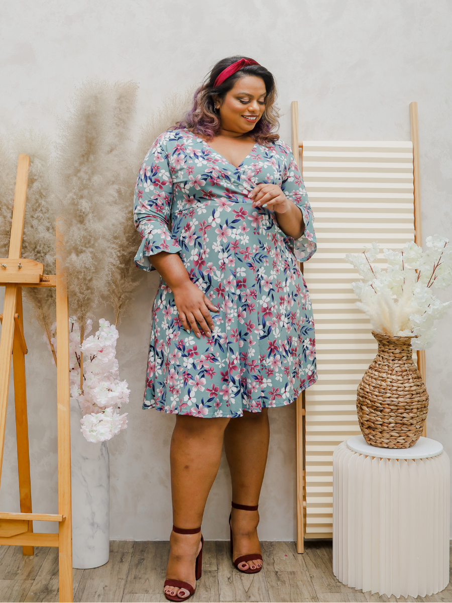 Curve wrap dress shop